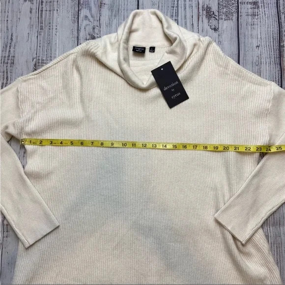 Devotion by Cyrus Cream Cowl Neck Tunic Sweater. Size Large. New With Tags. - Picture 5 of 10